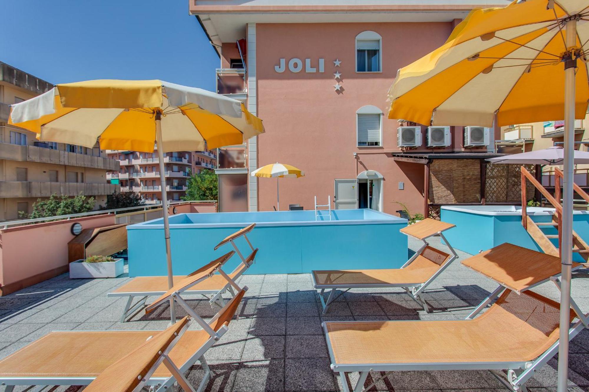 Hotel Joli เชเซนาติโก ภายนอก รูปภาพ