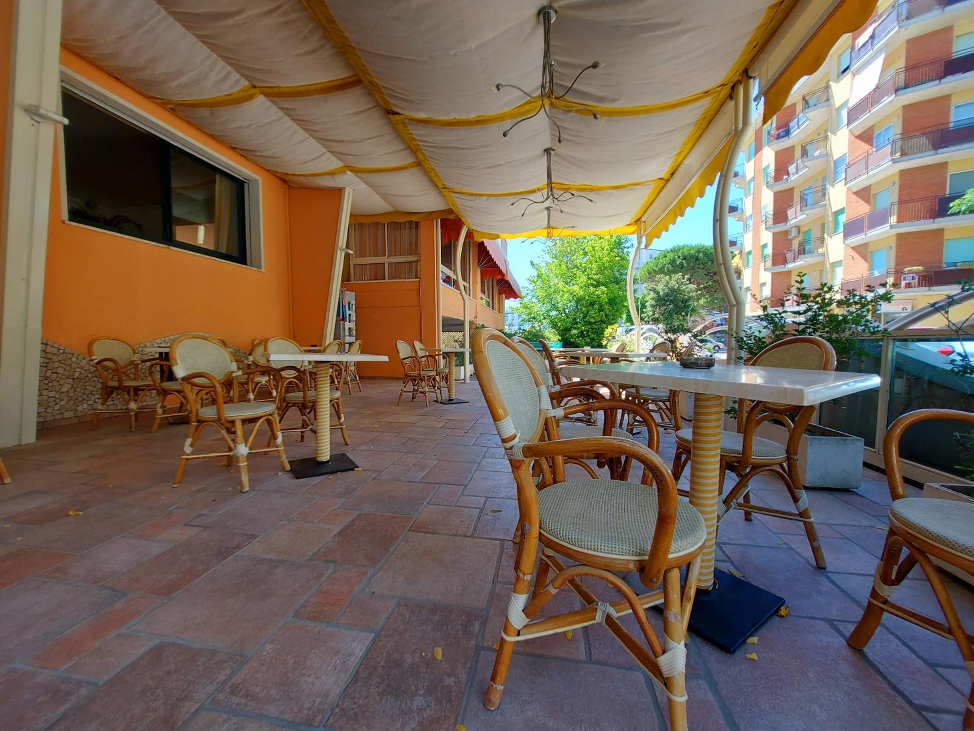Hotel Joli เชเซนาติโก ภายนอก รูปภาพ